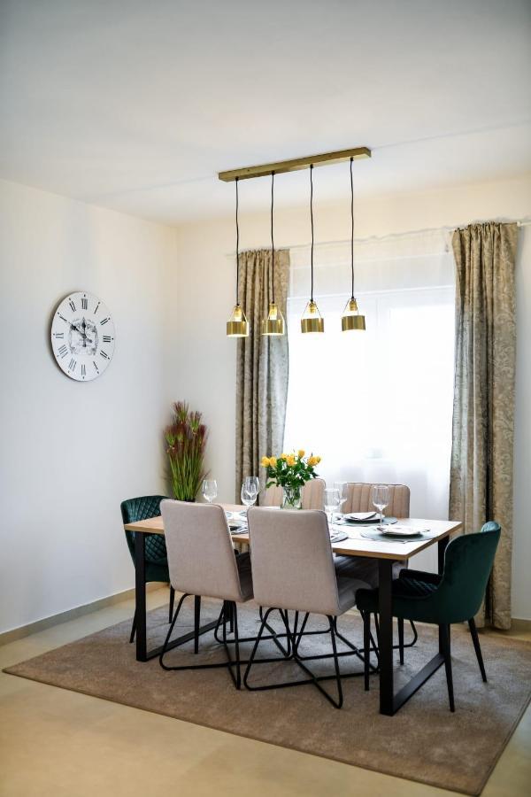 Family Apartment Amare Zadar Exterior photo