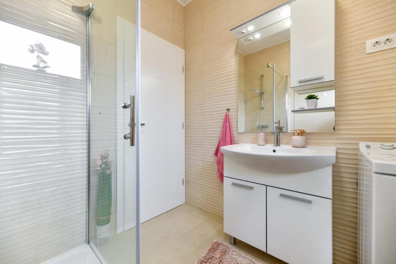 Family Apartment Amare Zadar Exterior photo
